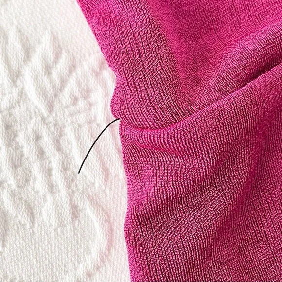 NWOT Lulus Dreamy Date Magenta Surplice Midi Dress Small - Picture 7 of 9